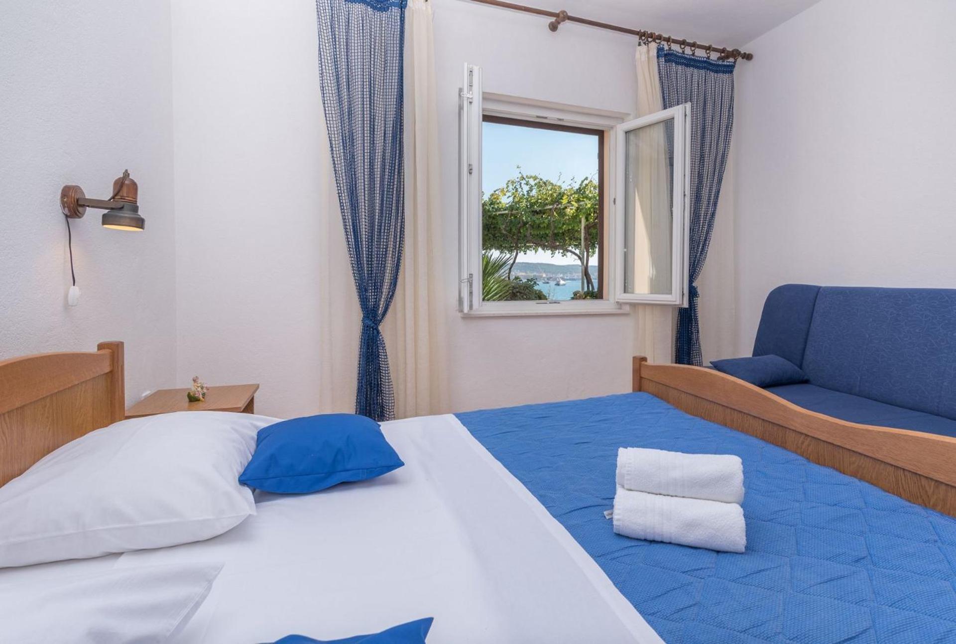 Apartments Vin Трогир Экстерьер фото